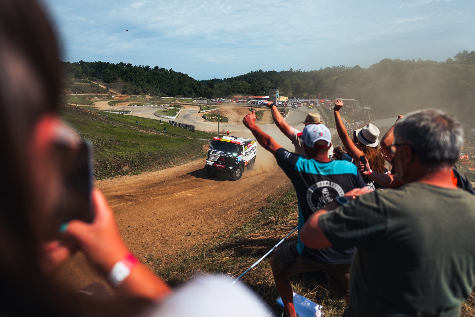 Posedlí Dakarem – OPEN AIR Posedlí Dakarem - OPEN AIR