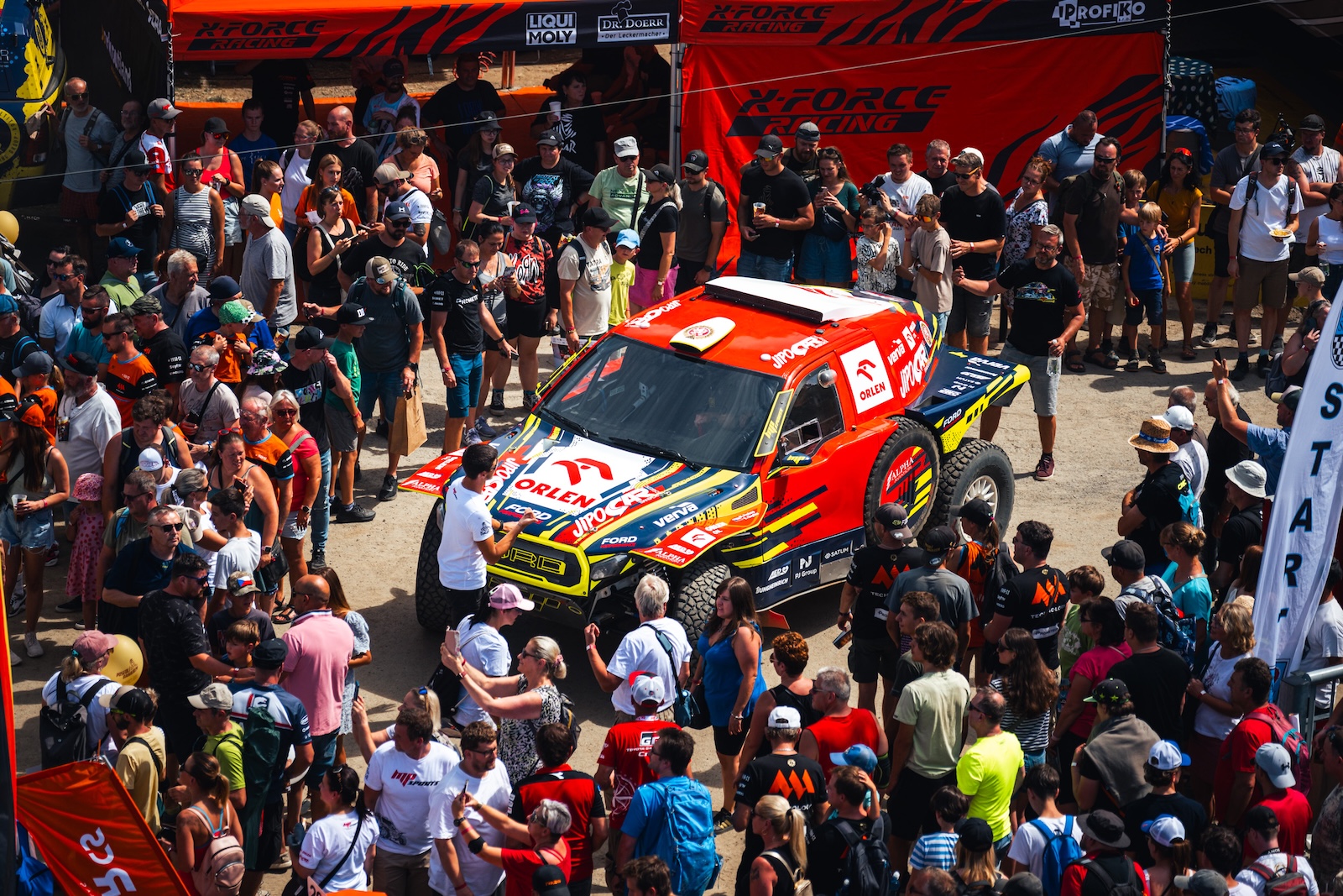 Posedlí Dakarem – OPEN AIR Posedlí Dakarem - OPEN AIR