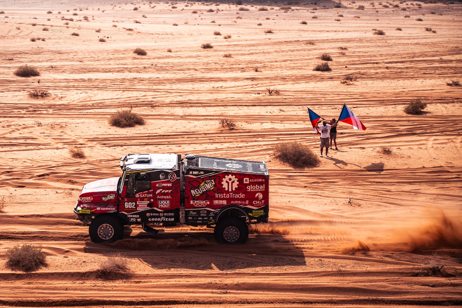 Posedlí Dakarem – EXPEDICE DAKAR Posedlí Dakarem - EXPEDICE DAKAR